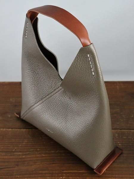 Hender Scheme () triangle bag