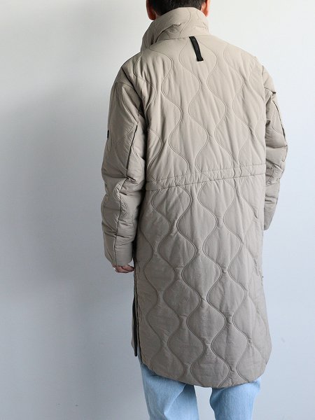 LANTERNHEATING QUILT COAT / MARS GRAY