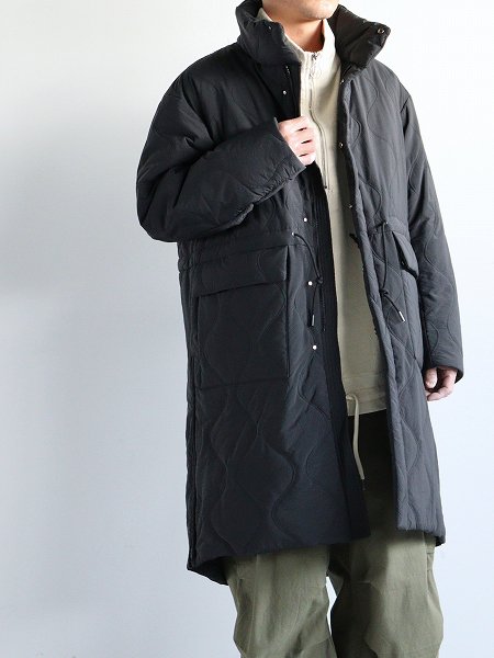 LANTERNHEATING QUILT COAT / BLACK