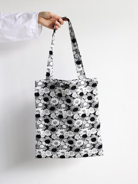 R&D.M.Co-JACQUARD DAISY TOTE BAG