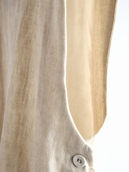 R&D.M.Co-FRILL DECOLATION BUTTON BIB / Antique White