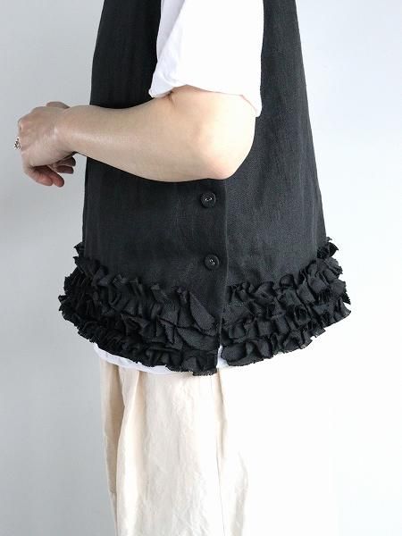 R&D.M.Co-FRILL DECOLATION BUTTON BIB / Black