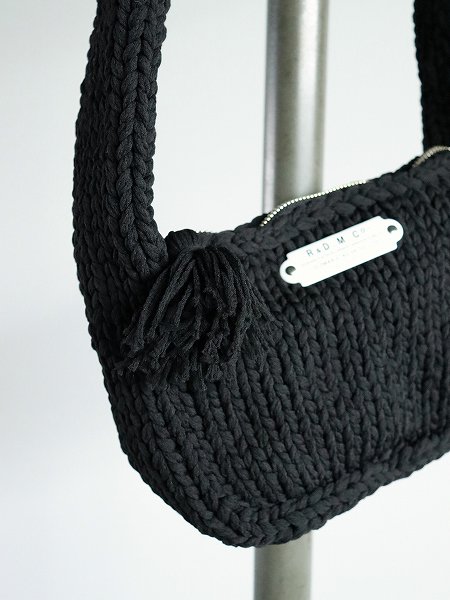 R&D.M.Co- / OLDMAN'S TAILOR(ɥޥ󥺥ƥ顼) R&D.M.Co- / OLDMAN'S TAILOR(ɥޥ󥺥ƥ顼) LILIAN YARN HAND KNIT BODY BAG (no.6988)