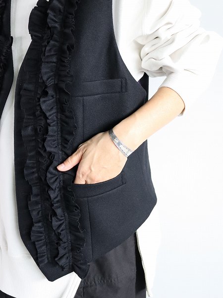 RHODOLIRION (ɥꥪ) Frill Vest - Flannel / Black