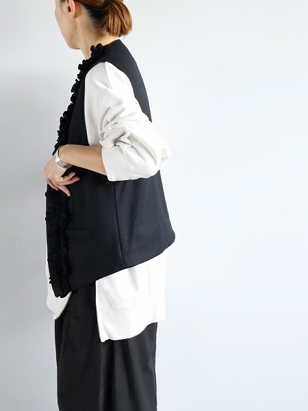 RHODOLIRION (ɥꥪ) Frill Vest - Flannel / Black