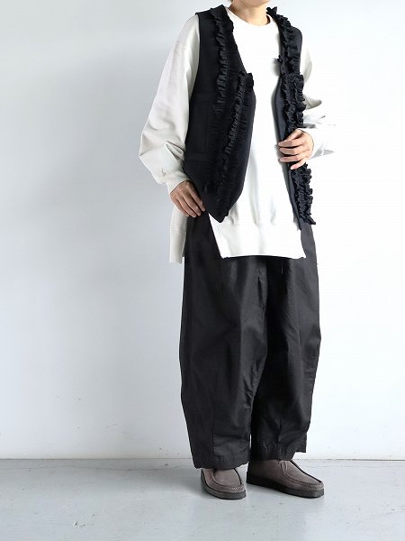 RHODOLIRION (ɥꥪ) Frill Vest - Flannel / Black