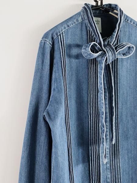 RHODOLIRION (ɥꥪ)Ribbon Tie Blouse - Denim
