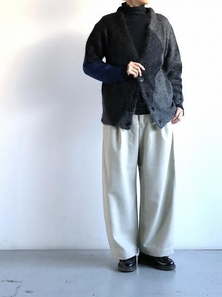 THE HINOKIOrganic Cotton Checker Turtleneck T-Shirt