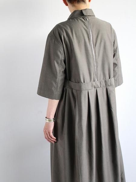 THE HINOKIOrganic Cotton Twill Half Sleeve Dress / FOREST