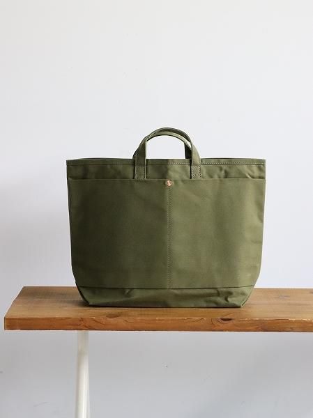 This is a(n)Base Tote M