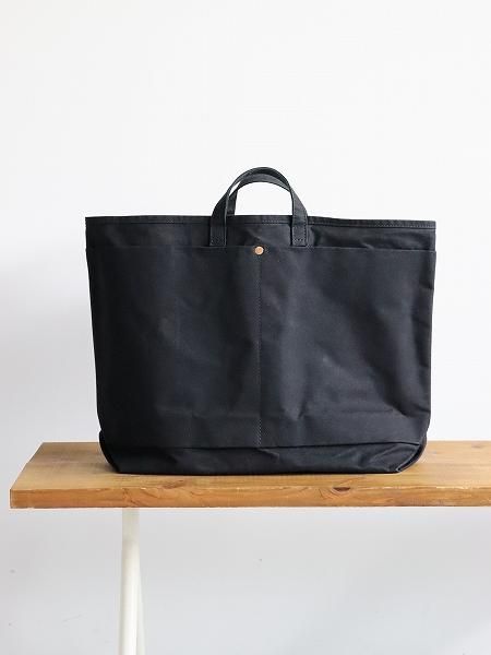 This is a(n)Base Tote L
