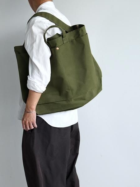 This is a(n)Base Tote L