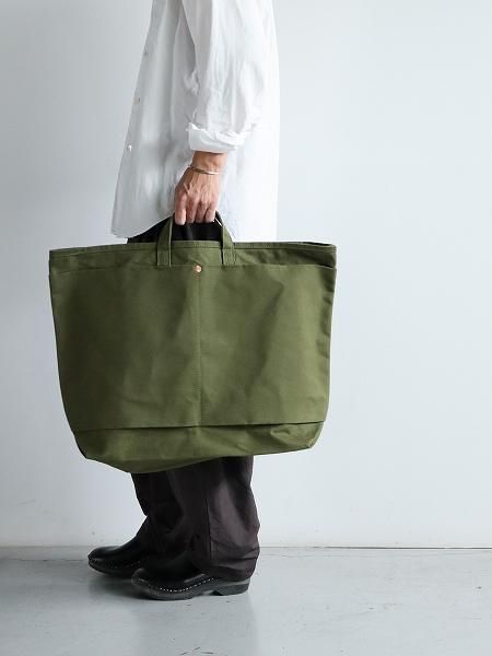 This is a(n)Base Tote L