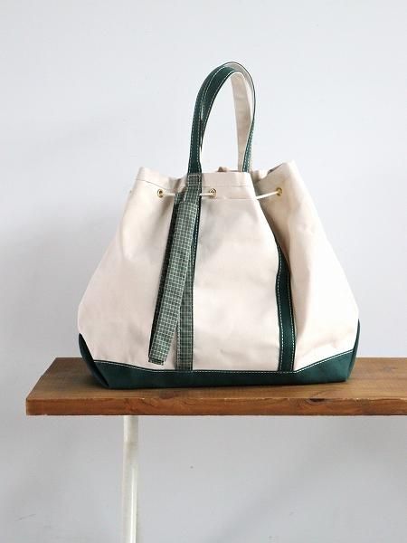 This is a(n)  STOCK NO:Special Base Field Tote XL