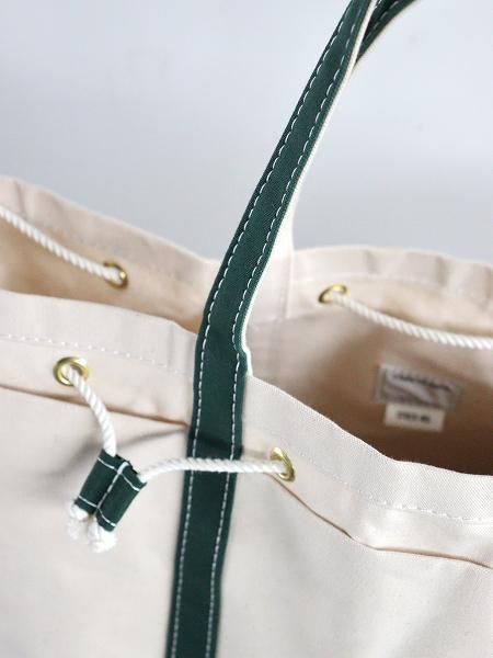 This is a(n)  STOCK NO:Special Base Field Tote XL