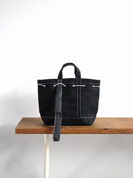 This is a(n)  STOCK NO:Special Base Field Tote S