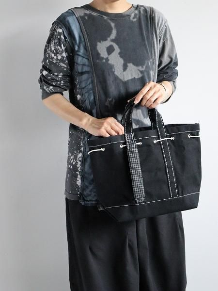 This is a(n)  STOCK NO:Special Base Field Tote S
