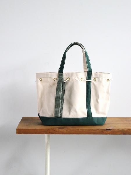 This is a(n)  STOCK NO:Special Base Field Tote M