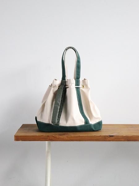 This is a(n)  STOCK NO:Special Base Field Tote M