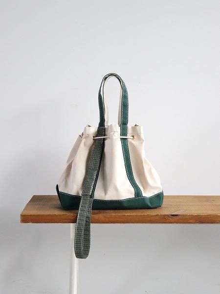 This is a(n)  STOCK NO:Special Base Field Tote M