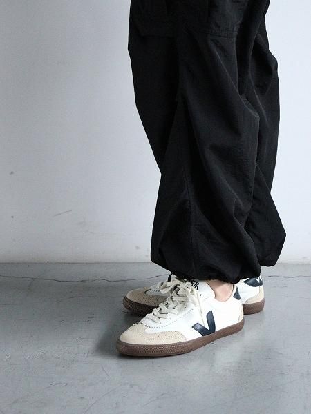 VEJA () VOLLEY / WHITE NAUTICO BARK