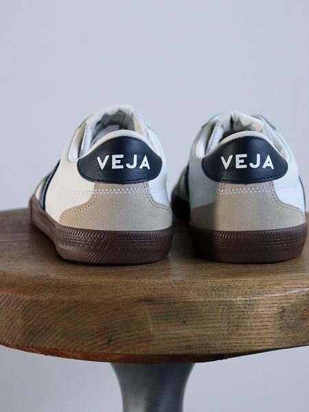 VEJA () VOLLEY / WHITE NAUTICO BARK