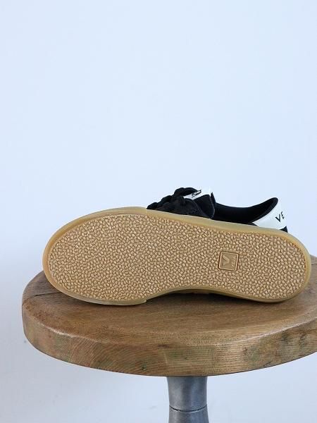 VEJA () VOLLEY / BLACK PIERRE