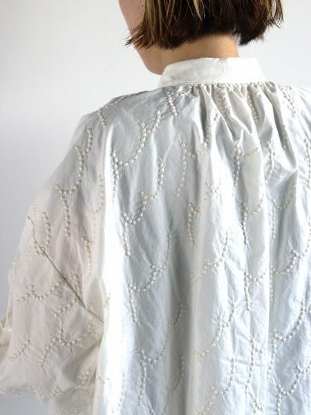 kijinokanoseigather blouse / fractal WH (KJ502AW47)