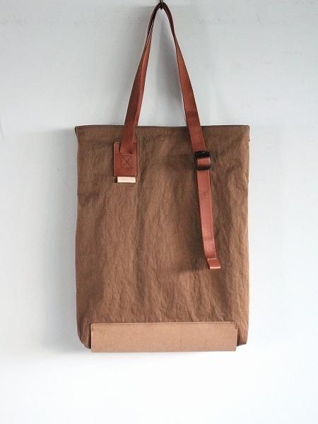 Hender Scheme two way tote