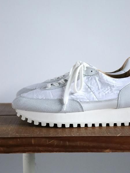 NOVESTA MARATHON RUNNER SUPER TRAIL / WHITE