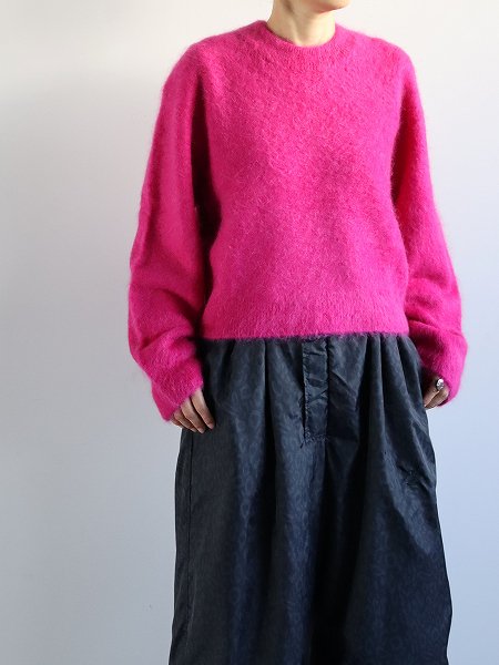 unfil / アンフィル royal baby alpaca fur cropped sweater / pink