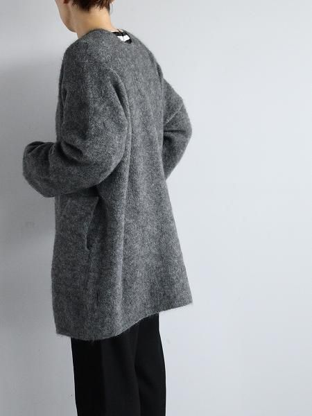 unfil (アンフィル) stretch superkid mohair cardigan / gray