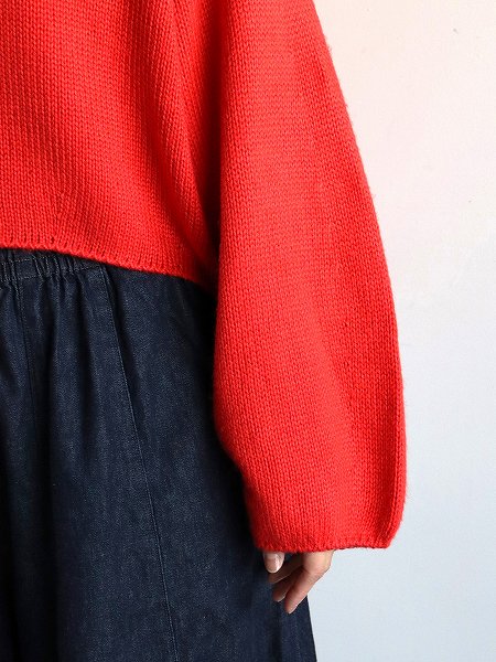 unfil (ե)brushed roving silk sweater / tomato