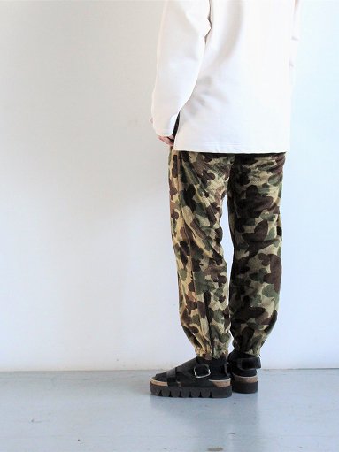 Needles Sportwear ZIPPED W.U. PANT - MICRO FUR / PAPILLON CAMO