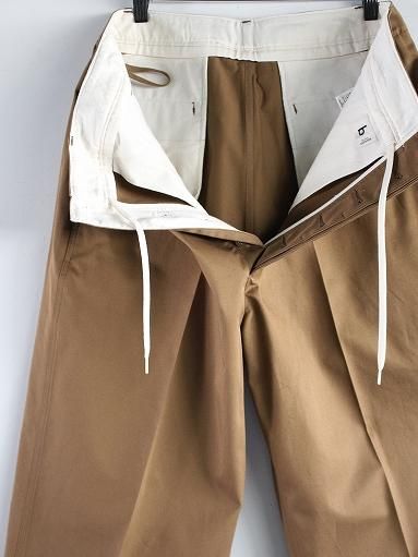 blurhms ROOTSTOCK Chino Pants / KhakiBeige