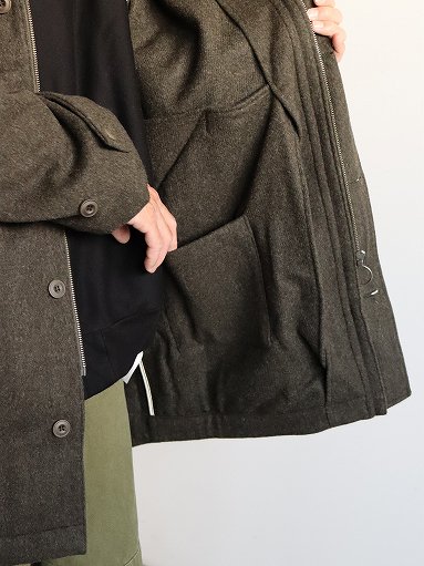 parages (パハージ) Refuge Wool Coat / dark olive melange