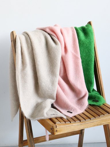 R&D.M.Co- MOHAIR TRIANGLE MUFFLER