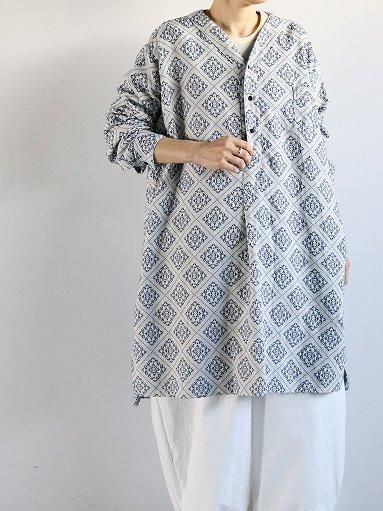 OUTIL CHEMISIER PLEURE - ECRU / INDIGO (OV-S005) OUTIL CHEMISIER PLEURE - ECRU / INDIGO (OV-S005)