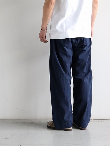 NECESSARY or UNNECESSARY (NOUN) PIN TUCK PANTS / NAVY