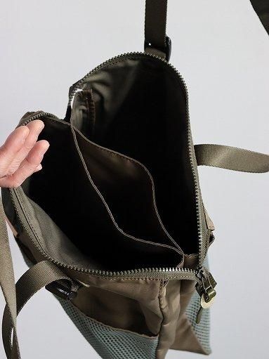 Hender Scheme (エンダースキーマ) functional layered bag