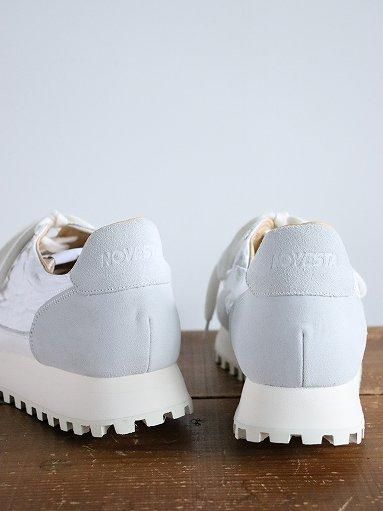 NOVESTA / MARATHON WHITE | THE LIBRARY（ザ ライブラリー