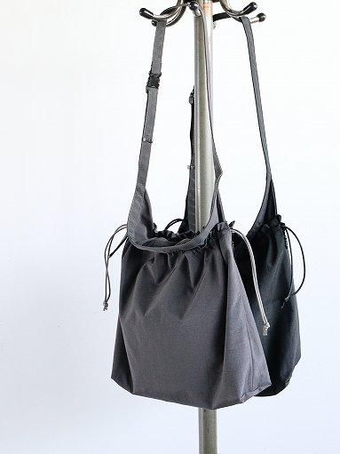 ERA.(イーラ) TAS BIG RED CROSS APRON BAG (K031)