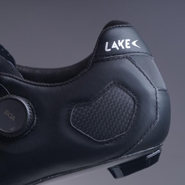 サイズ42 【未使用】LAKE CX301 ブラック シューズ LAKEシューズは、サイクリングシューズだけを製造・販売し続け