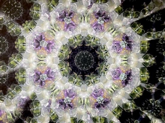 天然石の万華鏡-藤の花の宝石万華鏡-