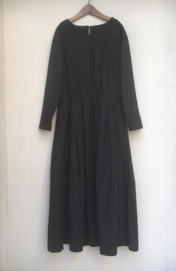 タックワンピース Pattern Fabric Shop Lilla Blomma タックワンピース Pattern Fabric Shop Lilla Blomma