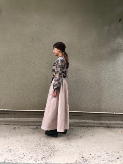 サイドボタンブラウス - Pattern&Fabric Shop Lilla Blomma