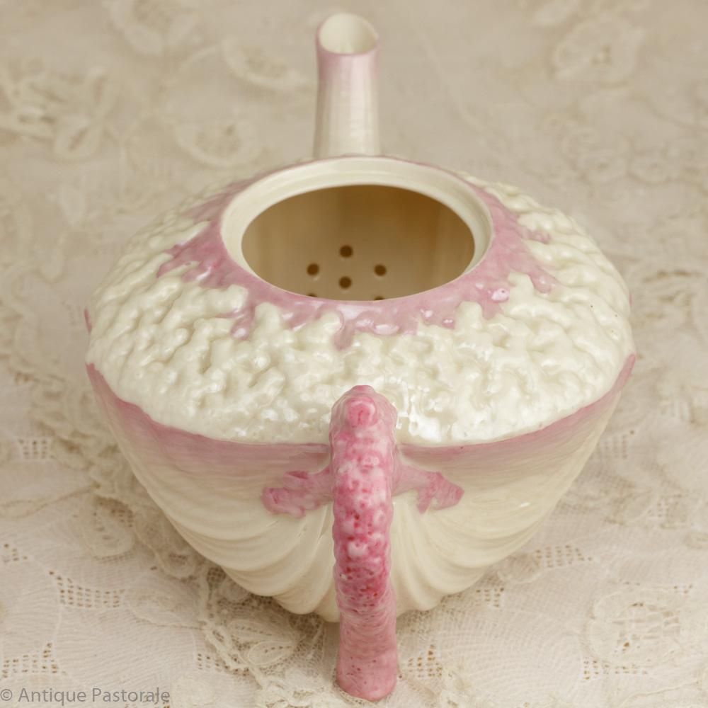 Belleek ベリーク 「ネプチューン 」 貝殻のティーセット ピンク Belleek ベリーク 「ネプチューン 」 貝殻のティーセット ピンク