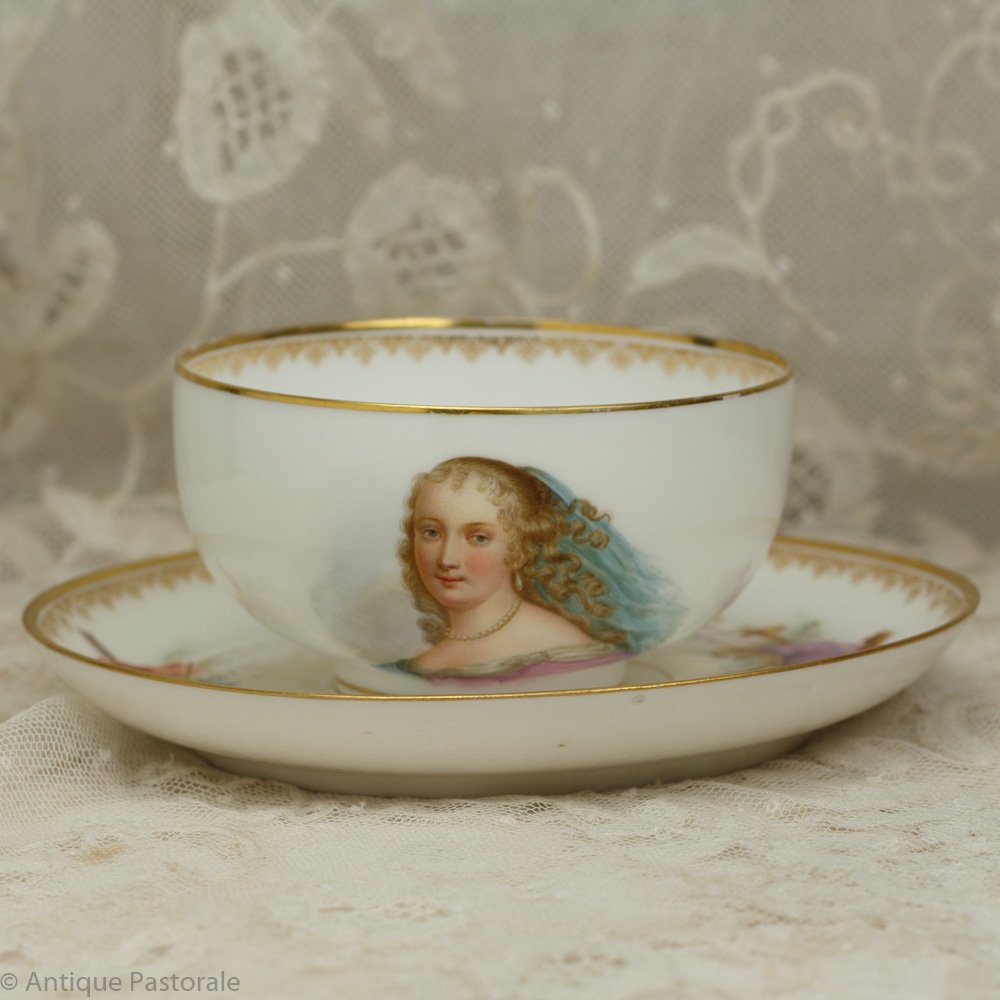フランス　パリ窯　セーブルスタイル　サブリエール夫人の肖像　カップ＆ソーサー 1850~1899年頃