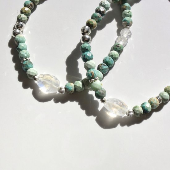 〈Magnet stone bracelet〉Turquoise×Rainbow moonstone 