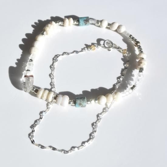 <img class='new_mark_img1' src='https://img.shop-pro.jp/img/new/icons14.gif' style='border:none;display:inline;margin:0px;padding:0px;width:auto;' />Natural beads braceletThin SV bracelet SETTurquoise
